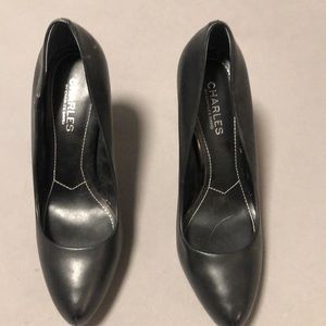 Charles by Charles David Black Pumps